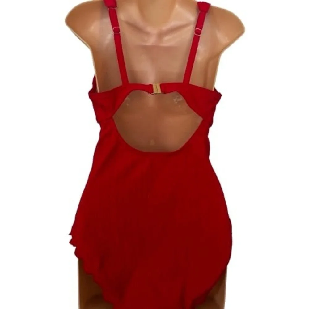 Charmo Womens Scalloped Ribbed One Piece Swimsuit NWT‎ Sz Medium Red